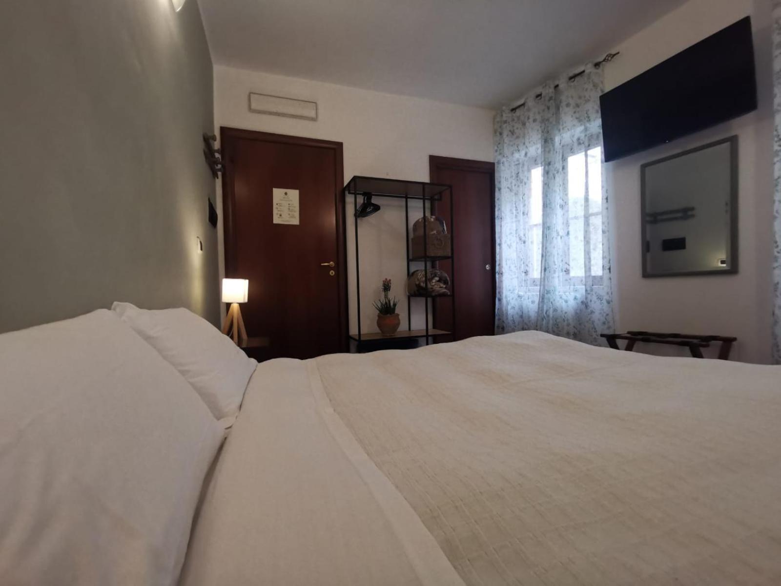 Locanda Dell'Arcangelo Rocca Massima Esterno foto